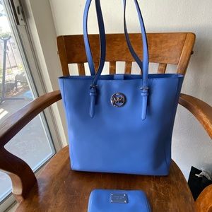 Michael kors electric blue in a style similar to jet set- unsure of style name.